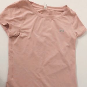 Under armour t shirt